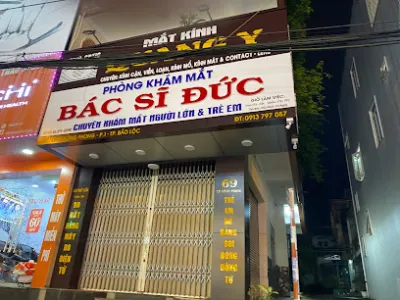 cửa hàng kính mắt quang y - cửa hàng