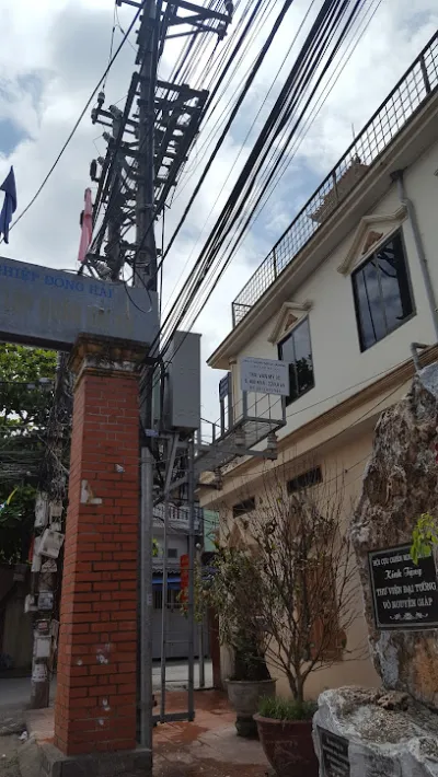 cửa hàng nhôm kính quang điển - cửa hàng vật liệu xây dựng