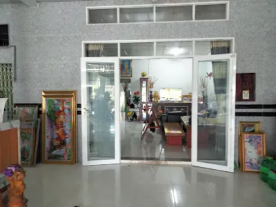 cửa hàng nhôm-kính xây dựng thương - cửa hàng vật liệu xây dựng