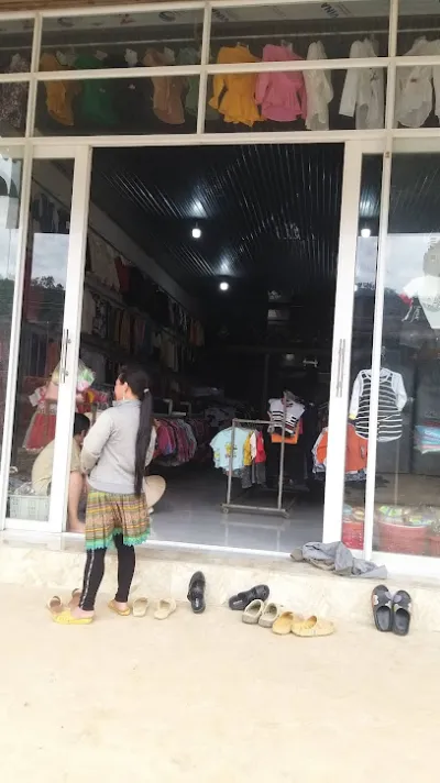 cửa hàng quần áo,may mặc,máy khâu:luận lý - cửa hàng quần áo