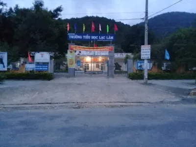 cửa hàng xăng dầu hùng hoa - trạm xăng