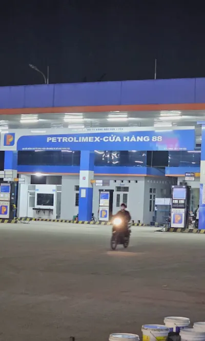 cửa hàng xăng dầu petrolimex số 88 - trạm xăng