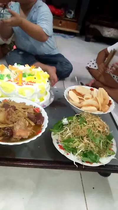 cửa hàng xăng dầu - trạm xăng