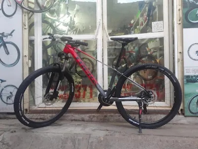 cửa hàng xe đạp thể thao - cửa hàng tiện lợi