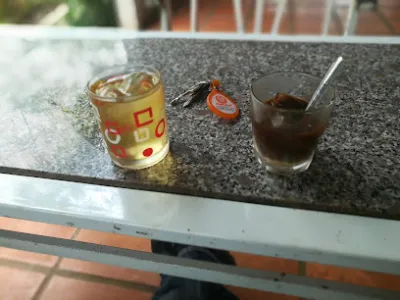 dịch vụ taxi , du lịch - quán cà phê