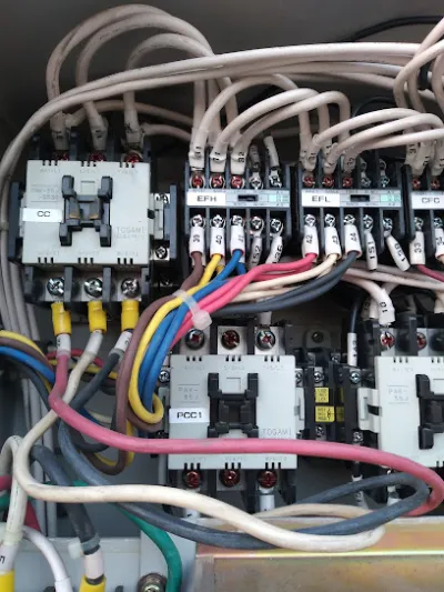 điện lạnh - đện công nghiệp năm nhi - dịch vụ sửa chữa máy lạnh