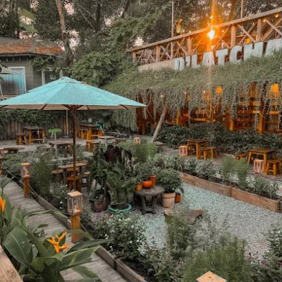 dlatcha tea  bistro - quán cà phê