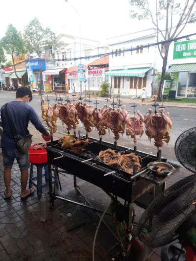 gà nướng muối ớt công thành - khu ăn uống