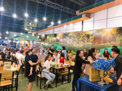 gà quay mắm nhĩ 279 - nhà hàng