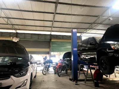 gara thông điện ô tô - xưởng sửa chữa ô tô