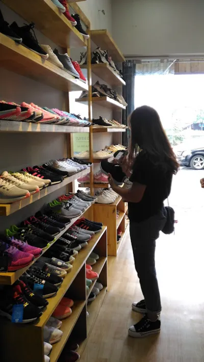 giày thể thao hà nội - cửa hàng giày thể thao