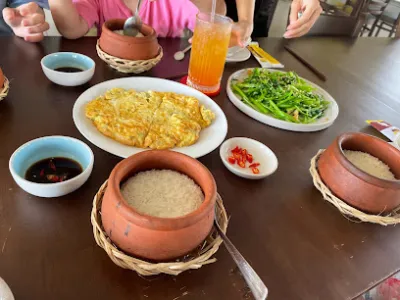 hải sản cơm niêu vuông tròn - nhà hàng việt nam