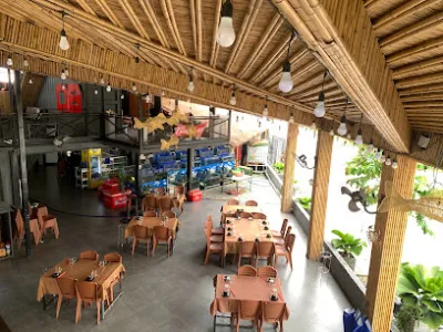 hải sản container - nhà hàng