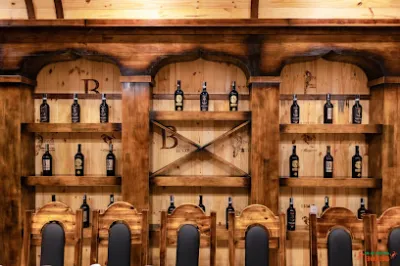 hải sản hoàng tp tân an - nhà hàng