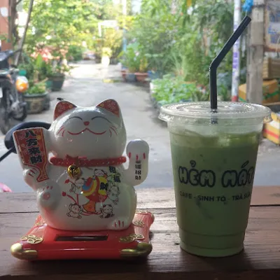 hẻm mát cafe - sinh tố  trà sữa - quán cà phê