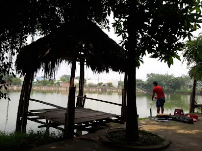 hồ câu tứ hải - kho chứa thuyền hồ câu tứ hải - kho chứa thuyền