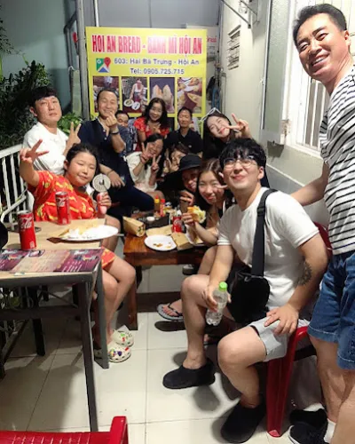 hoi an bread - bánh mì hội an- - - cửa hàng sandwich