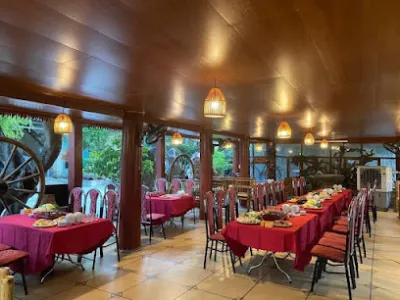 khu ẩm thực rừng trong phố - nhà hàng