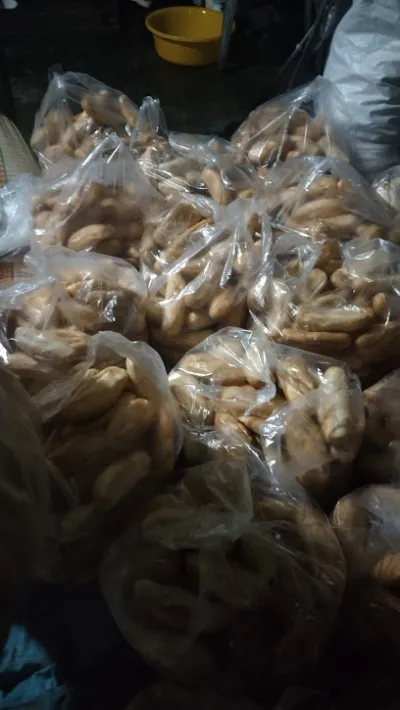 lò bánh mì ánh hồng - tiệm bánh