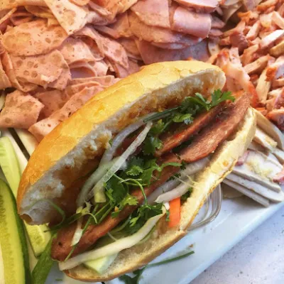 lò bánh mì công danh - tiệm bánh