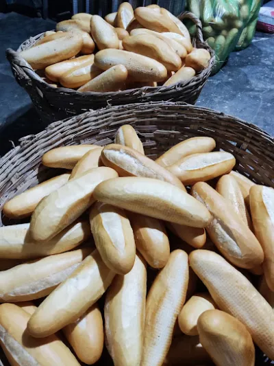 lò bánh mì - cửa hàng