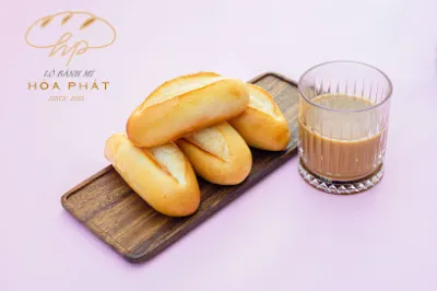 lò bánh mì hoà phát - tiệm bánh