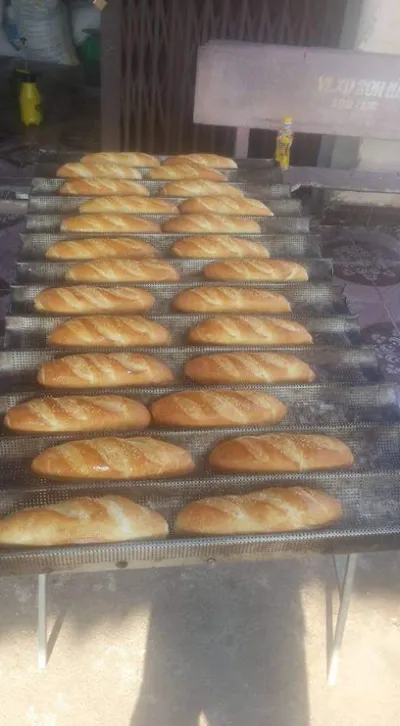 lò bánh mì nhã phương - tiệm bánh