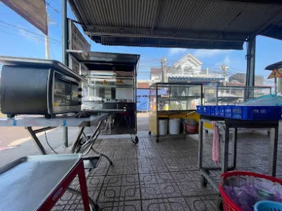 lò bánh mì phú đô - tiệm bánh