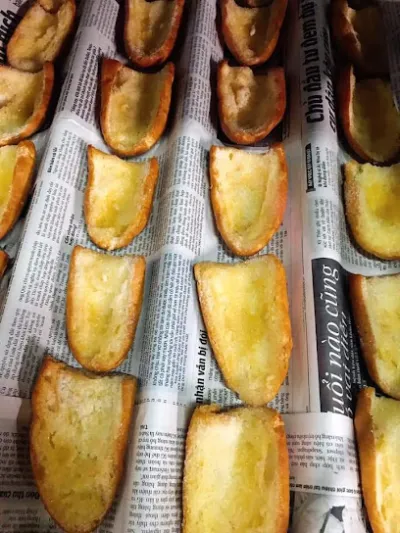 lò bánh mì út nhiều - cửa hàng bánh