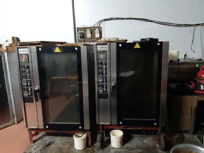 lò bánh mỳ xuân hưng - nhà hàng