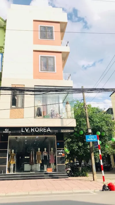 ly korea - cửa hàng quần áo