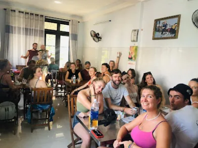 madam khanh - cửa hàng sandwich