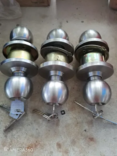 mai thắng sửa khóa phú quốc - thợ mài