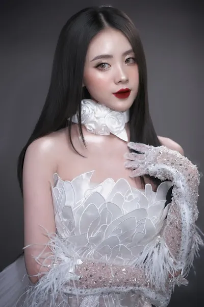 makeup astirt na na - makeup nha trang đào tạo chuyên nghiệp - nghệ sĩ trang điểm