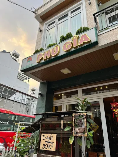 mì phú gia - nhà hàng