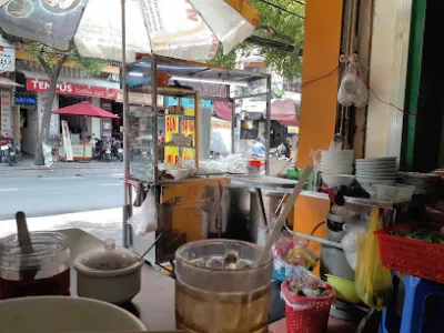 mi quang  bun cha ca đa năng - nhà hàng
