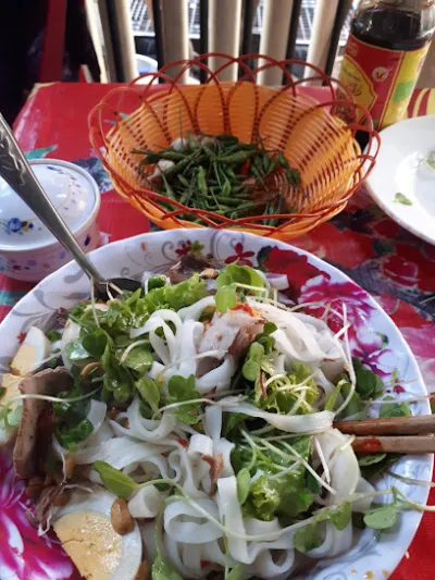 mì quảng cô liền - quán ăn nhỏ mì quảng cô liền - quán ăn nhỏ