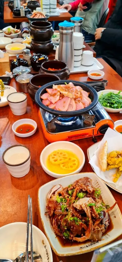 nhà hàng bình yên - nhà hàng hải sản