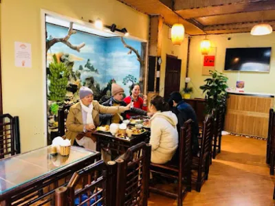 nhà hàng chay tuệ giác 2 - nhà hàng món chay