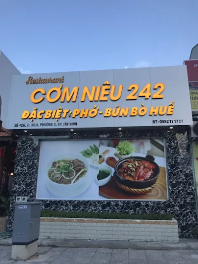 nhà hàng cơm niêu 242 - nhà hàng