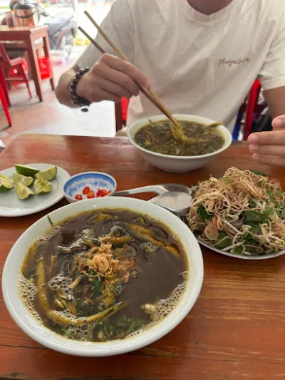 nhà hàng dũng thanh( miến lươn bà phấn) - nhà hàng chuyên phục vụ bữa nửa buổi