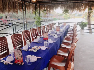 nhà hàng hương quê - cầu bè nha trang - nhà hàng