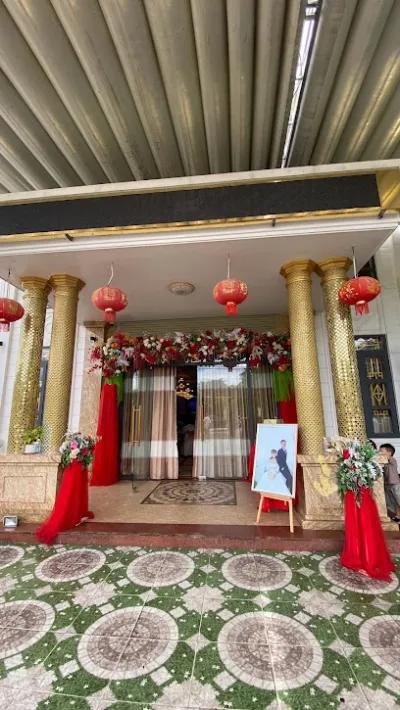nhà hàng tám tuyên - nhà hàng