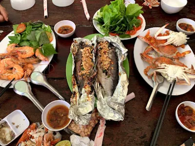 nhà hàng xe trượt - mũi nai - nhà hàng phục vụ bữa trưa