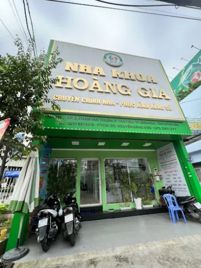 nha khoa hoàng gia biên hòa - nha sĩ