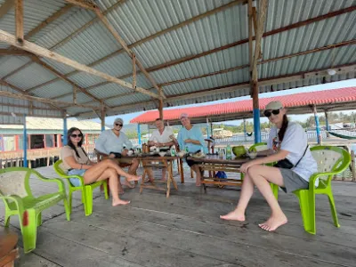 nhà trên biển - joy adventures local phuquoc - nhà hàng hải sản