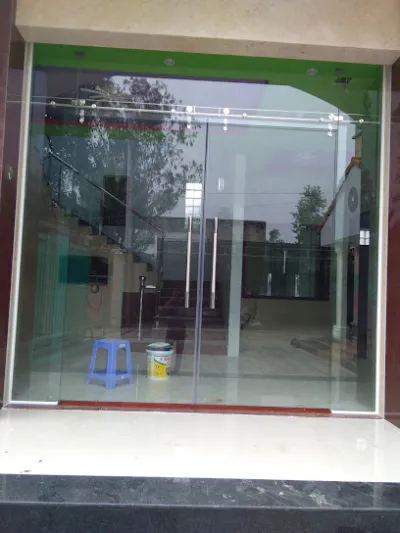 nhôm kính quốc trung - cửa hàng đồ gia dụng