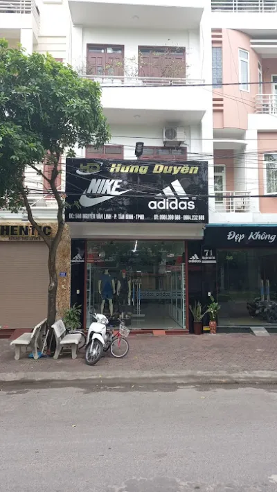 nike,&adidas - cửa hàng giày thể thao