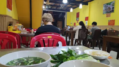 phở hồng - phở khô gia lai - nhà hàng