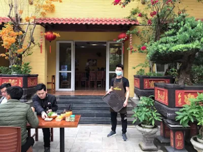 phở hùng - 111 ngô minh loan, p. kim tân, tp lào. ai - nhà hàng chuyên phục vụ bữa sáng